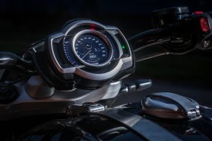 Triumph Rocket  III test dane techniczne cena opis wady zalety