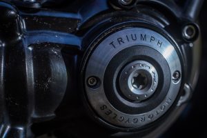 Triumph Rocket  III test dane techniczne cena opis wady zalety