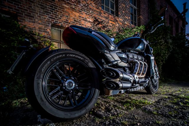 Triumph Rocket 3 III test dane techniczne cena opis wady zalet