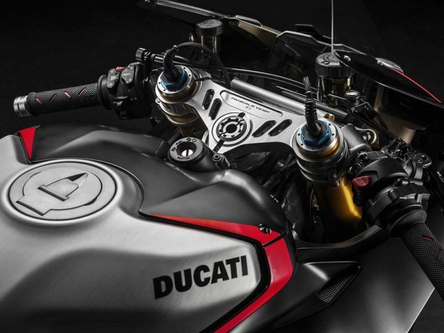 Ducati Panigale V4 SP – nowość 2021 – jeszcze bardziej ekstremalny, drogowy superbike [dane techniczne, cena]
