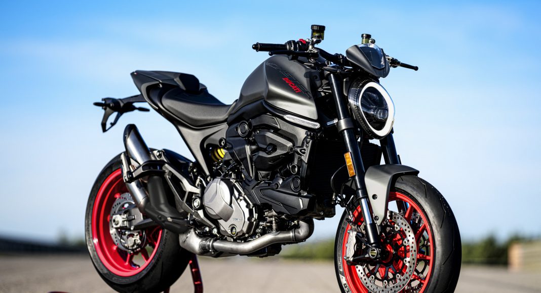 Ducati Monster  nowość dane techniczne cena opis  scaled