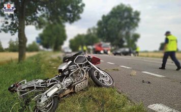 motocykl rozbity rozwalony wypadek straż policja