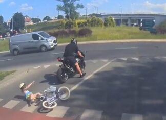 potrącenie na pasach motocykl olsztyn motocyklista ucieka potrącenie rowerek