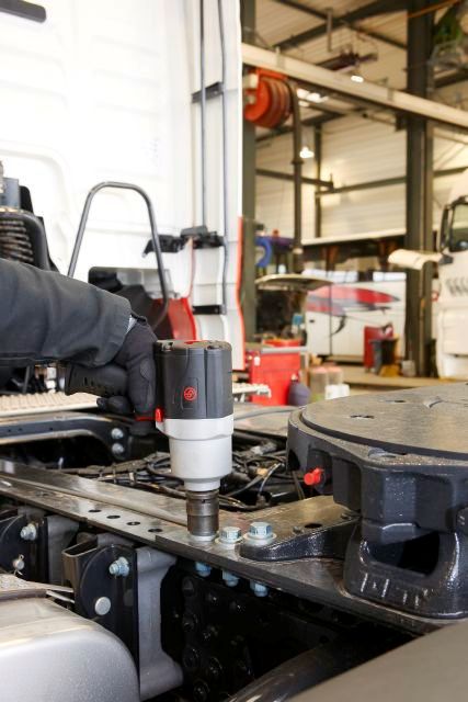 Czym kierować się przy wyborze klucza pneumatycznego?