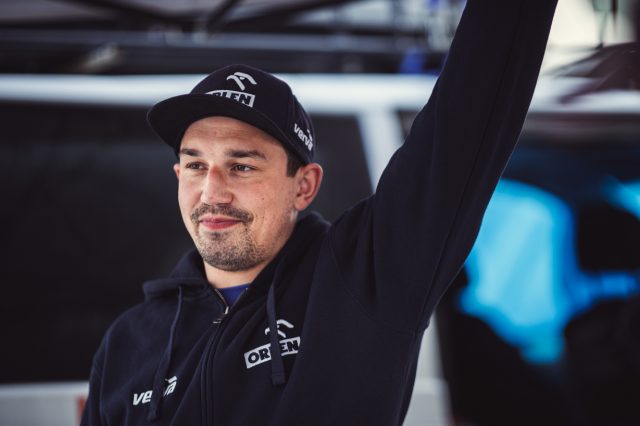 Adam Tomiczek w Rajdzie Dakar 2021 &ndash; wyjątkowy pech na V etapie [wyniki motocyklist&oacute;w]