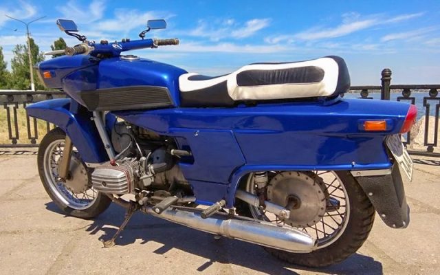 Pechowe losy eksperymentalnego Dniepra-1 napędzanego nowym g&oacute;rnozaworowcem