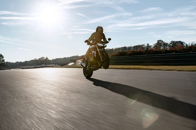 Triumph Speed Triple 1200 RS 2021 – całkowicie nowy, najmocniejszy w historii [dane techniczne, cena]