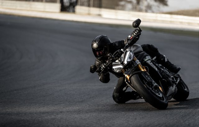 Triumph Speed Triple 1200 RS 2021 [dane techniczne, cena]