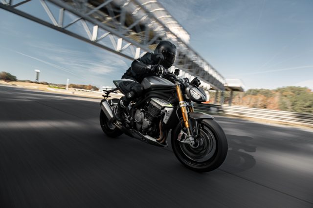 Triumph Speed Triple 1200 RS 2021 – całkowicie nowy, najmocniejszy w historii [dane techniczne, cena]