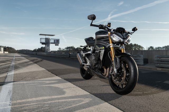 Triumph Speed Triple 1200 RS 2021 – całkowicie nowy, najmocniejszy w historii [dane techniczne, cena]
