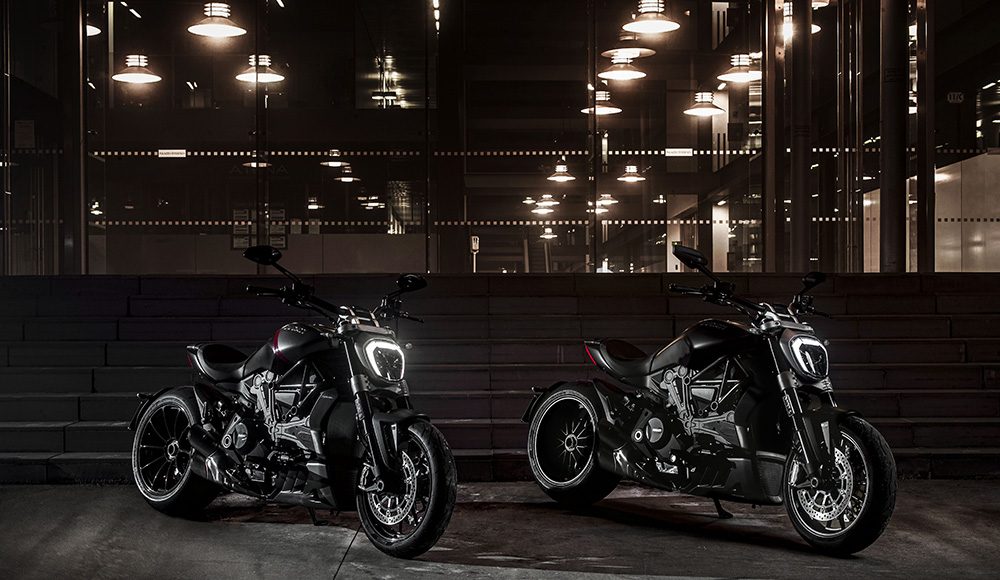 XDiavel Dark  Black Star
