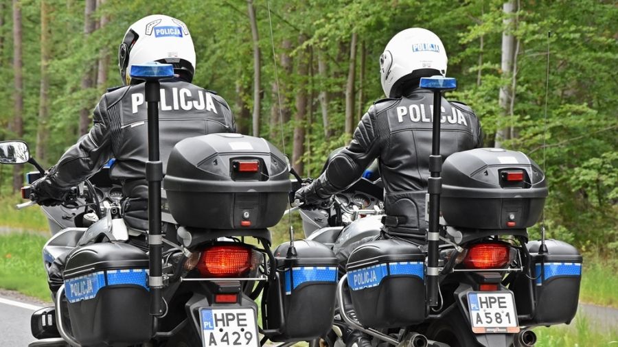 policja na motocyklach