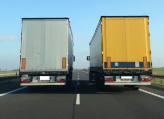 tiry wyprzedzanie na autostradzie zakaz wyprzedzania cieżarówek