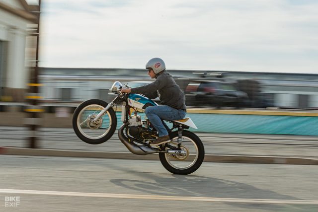 Honda CL350 z silnikiem dwusuwowym o mocy 100 KM – piękne dzieło HonDeath