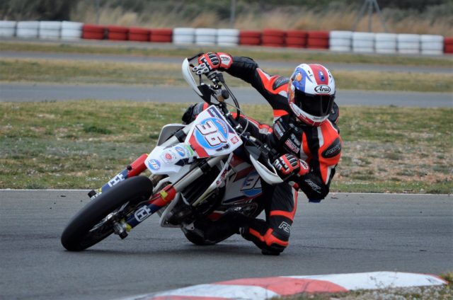 Michał „Budziach” Budziaszek trenuje w Hiszpanii z zespołem I+Dent Racing Team – dlaczego młodzież jeździ na Kawasaki KX80?