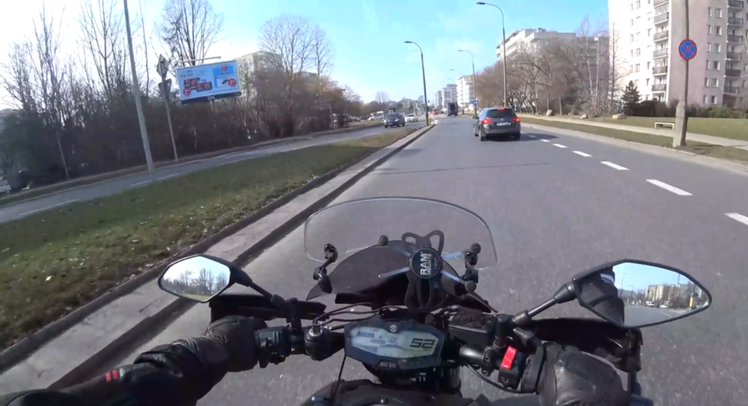 kolizja motocykla z samochodem zawracanie przekrocznie prędkości mt