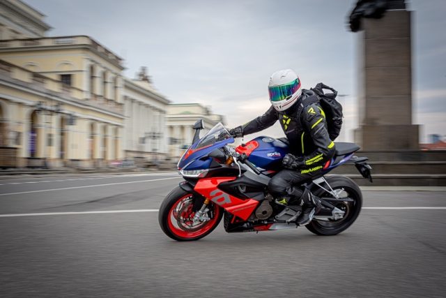 Fighter i Rebel – możemy być z nich dumni! Dwa polskie kombinezony motocyklowe Rebelhorna o światowej jakości!