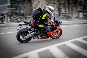 Aprilia RS  test pierwsze wrażenia zdjęcia dane techniczne moc cena