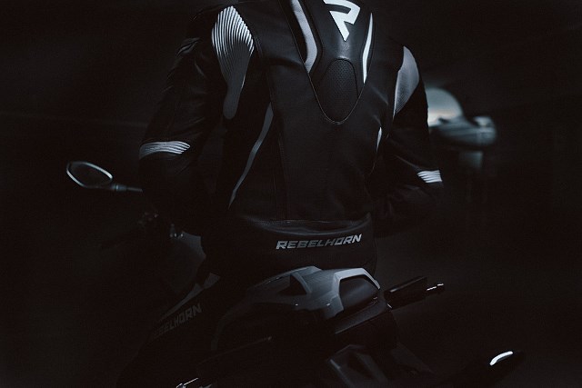 Fighter i Rebel – możemy być z nich dumni! Dwa polskie kombinezony motocyklowe Rebelhorna o światowej jakości!