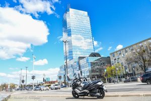 Kymco Downtown 350 nowość 2021 test dane techniczne opinia cena (1)-MV_DuzeZdjecie-W640 Kymco Downtown nowość test dane techniczne opinia cena MV DuzeZdjecie W