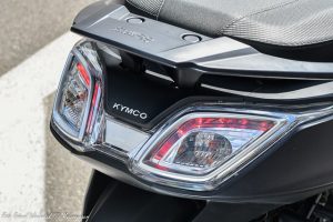 Kymco Downtown 350 nowość 2021 test dane techniczne opinia cena (9)-MV_DuzeZdjecie-W640 Kymco Downtown nowość test dane techniczne opinia cena MV DuzeZdjecie W