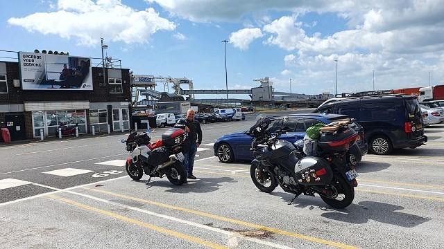 Motocyklem na Wyspy Brytyjskie i do Normandii w czasie pandemii – relacja, przemyślenia, przygotowania, dziennik podr&oacute;ży