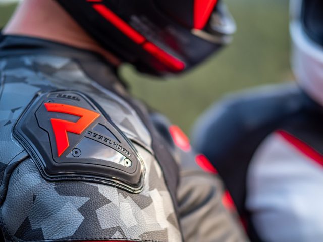Fighter i Rebel – możemy być z nich dumni! Dwa polskie kombinezony motocyklowe Rebelhorna o światowej jakości!