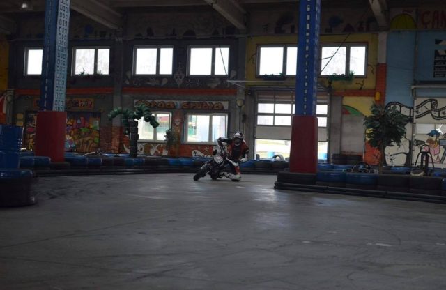 Pit Bike, czyli czy z dziecięcego rowerka z silnikiem można zrobić motocykl dla prawdziwego chłopa? [FELIETON]