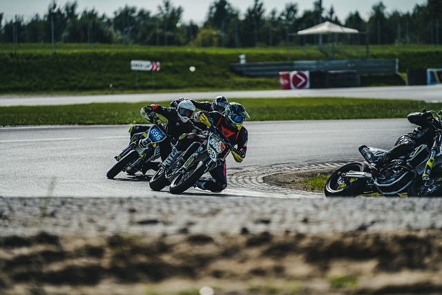 17 lipca – Supermoto Track Day na Torze Słomczyn. Ucz się od najlepszych!