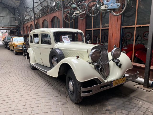 WhatsApp Image    at