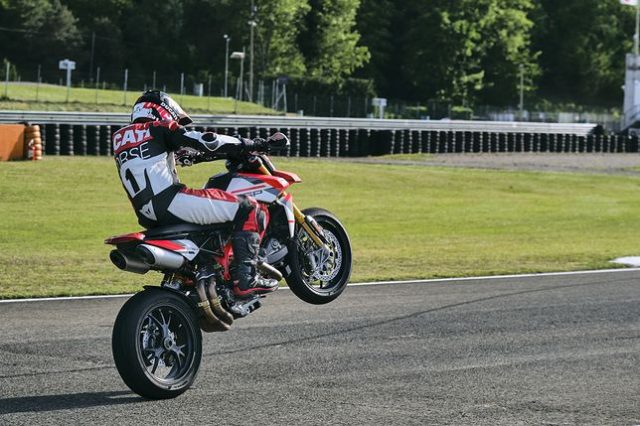 Zmiany w Ducati Hypermotard 950 2021 – dane techniczne