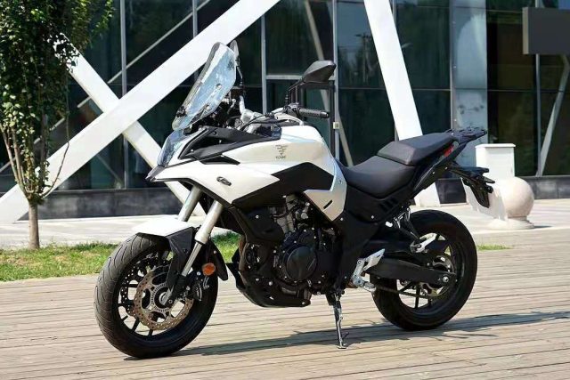 Konkurencja dla Benelli TRK 502 X – do Europy wjeżdża Loncin Voge 500 DS w podobnej cenie