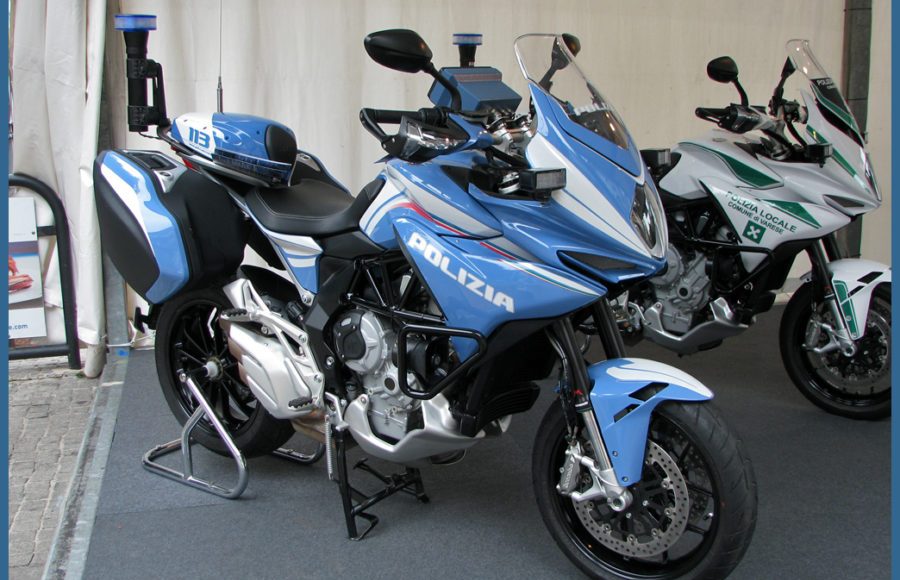 mv agusta turismo veloce policja włochy mediolan