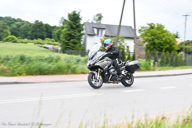 Testujemy BMW R 1250 RT – turystyka (prawie) doskonałego [recenzja, opinia, video, dane techniczne, galeria]