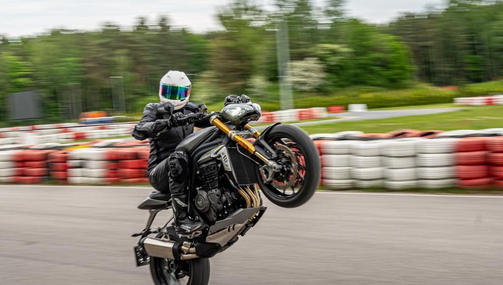 Triumph Speed Triple  RS  test