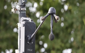 fotoradar głośność paryż decybele