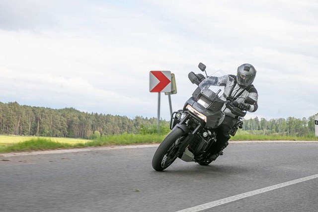 Harley Davidson Pan America 1250 – szach w amerykańskim wydaniu [TEST, OPINIA]