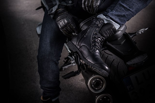 Jakie buty na motocykl w lato? Ranking trampek i kr&oacute;tkich but&oacute;w motocyklowych Shima [do 400, 500 i 600 zł]