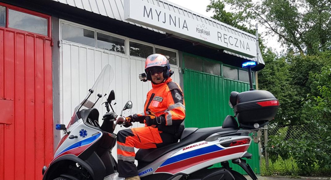 borkoś youtube motoambulans piaggio mp