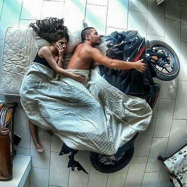 10 powod&oacute;w dlaczego motocykl jest lepszy od kochanki/a [humor, dla pan&oacute;w, dla pań, dla każdego]