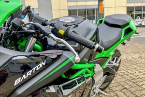 Sportowy duch 125-tki – test Bartona Blade-R [test, opinie, dane techniczne, wady]