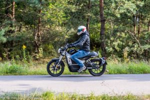 Horwin CR nowość  test dane techniczne opinia cena  MV DuzeZdjecie W