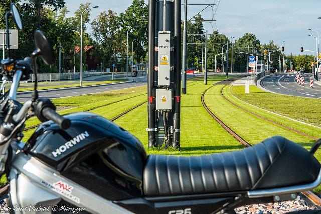 Horwin CR6 &ndash; elektryczny scrambler kat. 125 na prawo jazdy kat. B i A1 [TEST,OPIS, ZALETY, WADY]