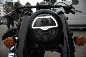 Starcie stalowych nowości 2021 &ndash; Harley Davidson Street Bob vs Indian Super Chief Limited [test, opinie, dane techniczne]