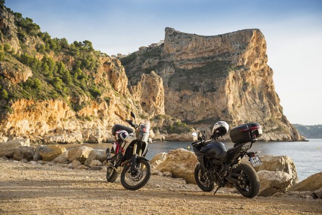 Pewna pogoda w motocyklowy urlop? Pireneje, Andaluzja, Costa Blanca – tylko z Motofiestą!