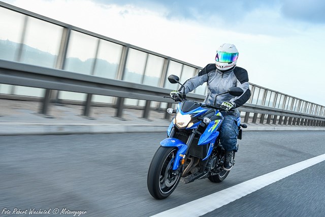 Suzuki GSX S test dane techniczne opinia wady zalety