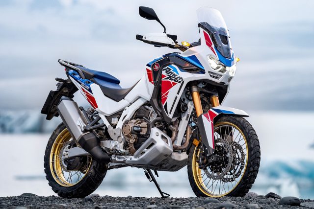 Jak prezentuje się Honda CRF 1100 L Africa Twin Adventure Sports 2022 [zmiany, r&oacute;żnice, galeria]