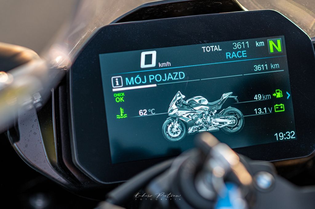 bmw mrr zegary wyswietlacz