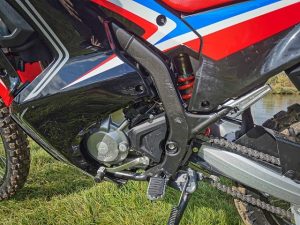 CRF 300 Rally czy L por&oacute;wnanie test w terenie offroad cena dane techniczne_35