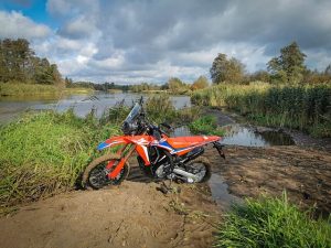 CRF 300 Rally czy L por&oacute;wnanie test w terenie offroad cena dane techniczne_45